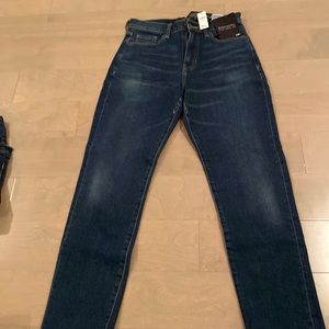 BNWT Banana Republic high rise straight ankle denim jeans- distressed Size 28 L.